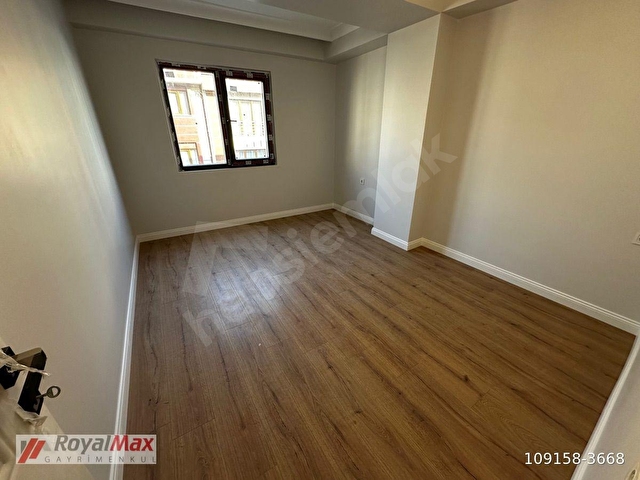 ROYALMAXDAN FIRSAT ULAŞIM KOLAY CADDE ÜZERİ METRO YANI 2+1 80M² DAİRE - Görsel 9
