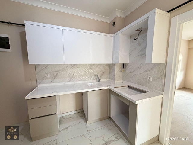 ROYAL EMLAKTAN OKULLAR BÖLGESİNDE 1+1 DAİRE - Görsel 2