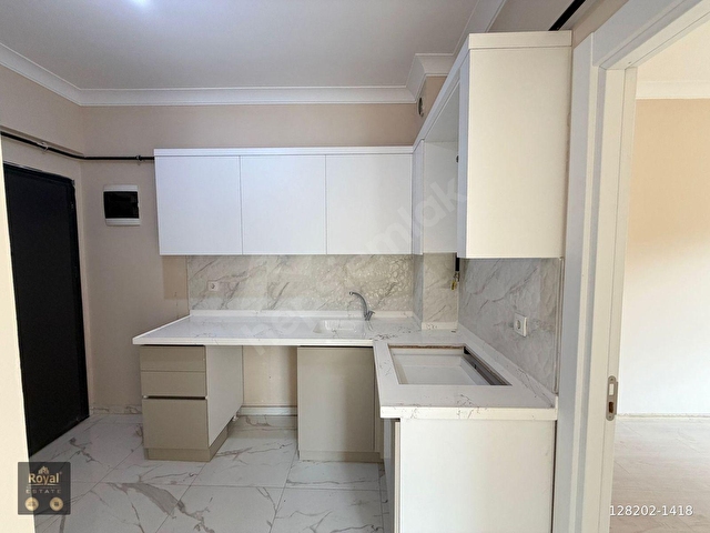ROYAL EMLAKTAN OKULLAR BÖLGESİNDE 1+1 DAİRE