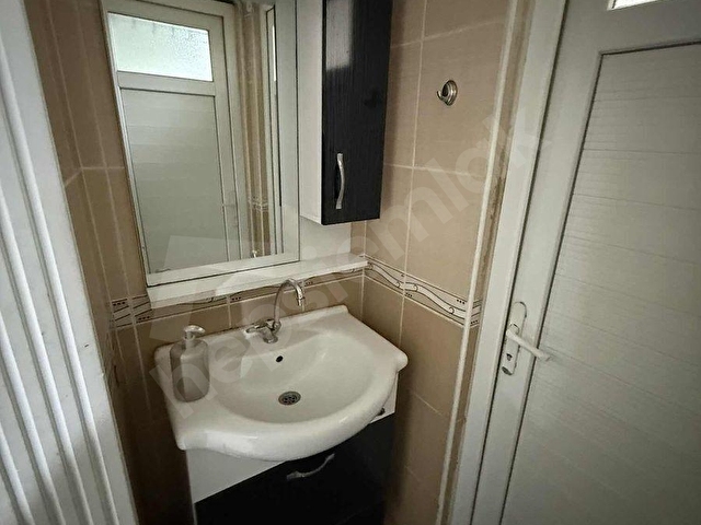 SARIGAZİ METRO DURAĞINA KOMŞU 2+1 DAİRE - Görsel 11