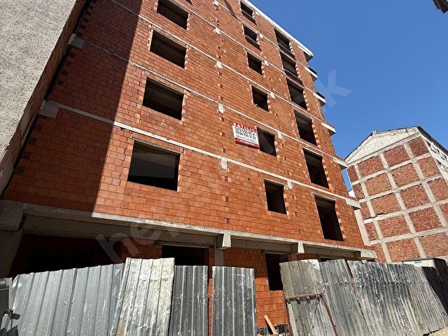 POLAT SOKAKTA YIL SONU TESLİM TEK DAİRE ÜZERİ 125m2 3+1 DAİRELER - Görsel 5