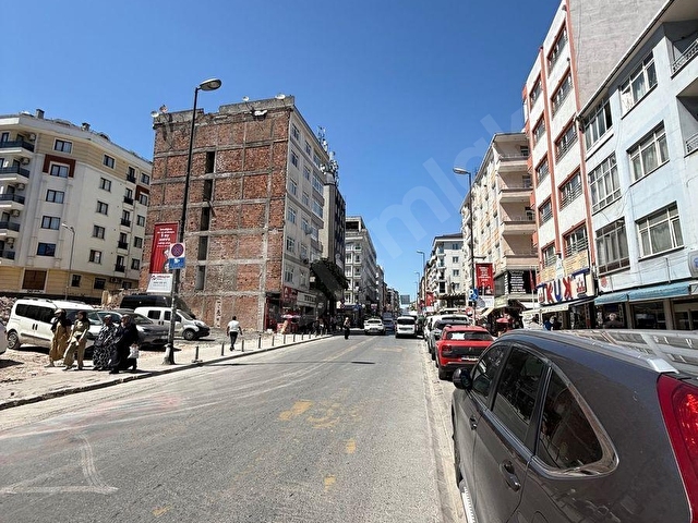 POLAT SOKAKTA YIL SONU TESLİM TEK DAİRE ÜZERİ 125m2 3+1 DAİRELER - Görsel 12