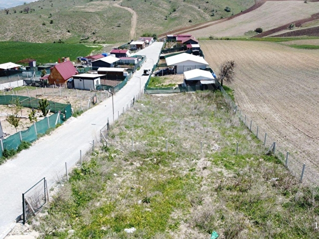 KESKİN EMLAKTAN 400m² ELEKTRİK SU MEVCUT EVLİ BAHÇE - Görsel 12