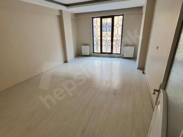TEMİZ KULLANIŞLI ACİLL SATILIK ARAKAT DAİRE - Görsel 3