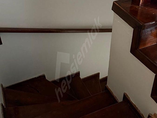 Çamlı Dört Mevsim Sitesinde 3+1 Kiralık Müstakil Villa - Görsel 10