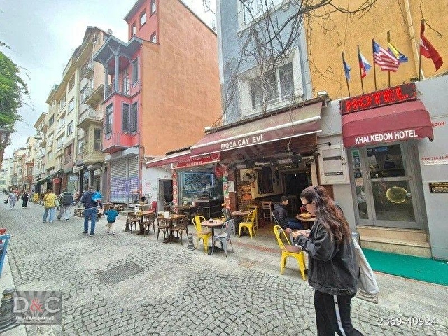 KADIKÖY TELLALZADE SOKAKTA İŞLEK NOKTADA 2025 YAPIMI  KİRACILI 250 M2 MÜSTAKİL DÜKKAN