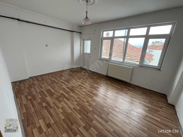 Yakakent Meydanda kiralık asansörlü-doğalgazlı 2+1 daire - Görsel 16