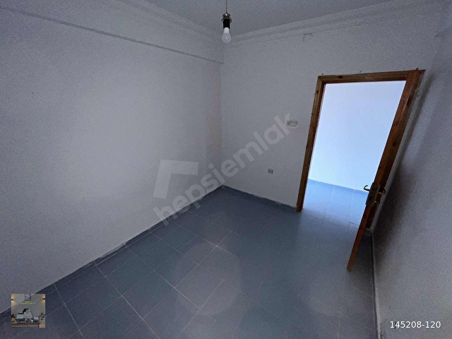 Yakakent Meydanda kiralık asansörlü-doğalgazlı 2+1 daire - Görsel 23