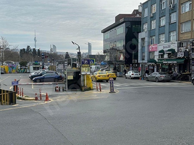 KUŞDİLİ CADDESİNDE PRESTİJLİ KONUMDA TABELA DEĞERİ YÜKSEK OFİS - Görsel 10