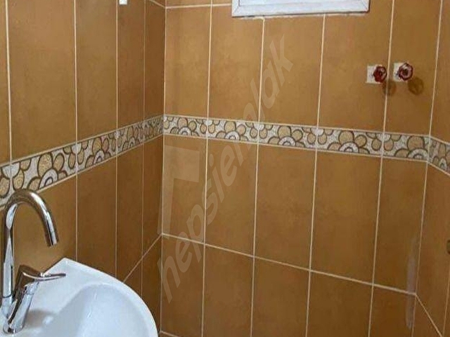 MERKEZİ KONUMDA 2 +1 A.MUTFAKLI KİLERLİ TEMİZ DAİRE - Görsel 7