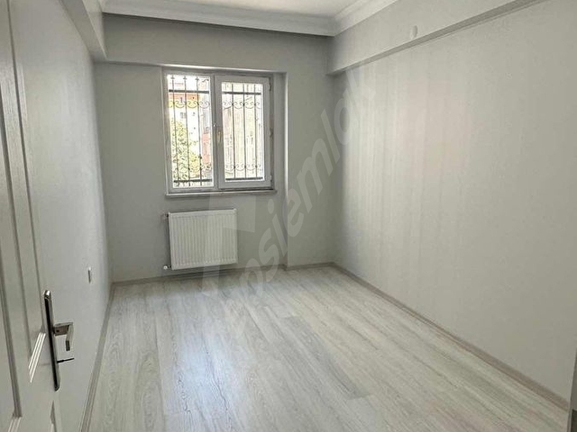 HALKALI MERKEZ MAHALLESINDE SİTE İÇERİSİNDE SATILIK 2 + 1 DAIRE - Görsel 14