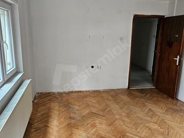 FİKİRLİ EMLAKTAN KEÇİÖREN ÇİÇEKLİDE KOT 1DE 3+1 SALON BAĞIMSIZ - Görsel 2