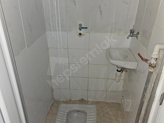 FİKİRLİ EMLAKTAN KEÇİÖREN ÇİÇEKLİDE KOT 1DE 3+1 SALON BAĞIMSIZ - Görsel 18
