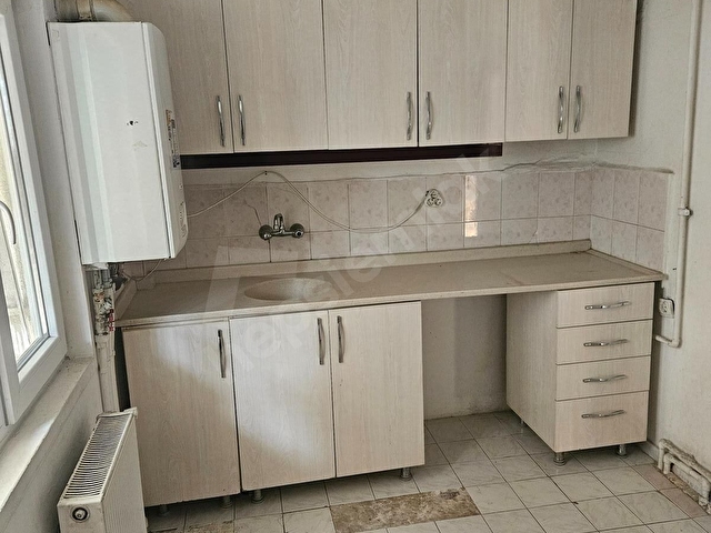 FİKİRLİ EMLAKTAN KEÇİÖREN ÇİÇEKLİDE KOT 1DE 3+1 SALON BAĞIMSIZ - Görsel 9