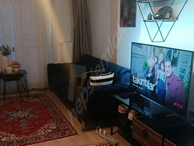 TRAMVAY DURAĞINA 3 DAKİKA MESAFEDE GENİŞ AYRI MUTFAKLI DAİRE - Görsel 2