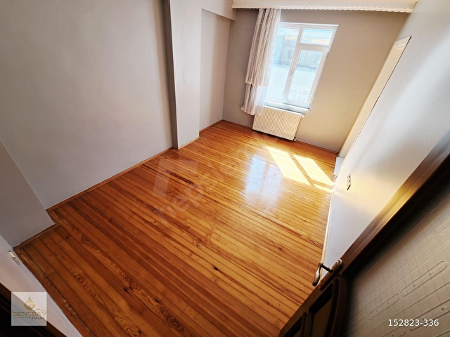 GENÇBAY EMLAKTAN KARŞIYAKADA 4.KAT TERASLI KELEPİR DUBLEKS DAİRE - Görsel 17