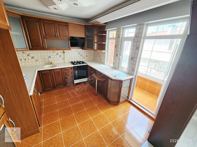 GENÇBAY EMLAKTAN KARŞIYAKADA 4.KAT TERASLI KELEPİR DUBLEKS DAİRE