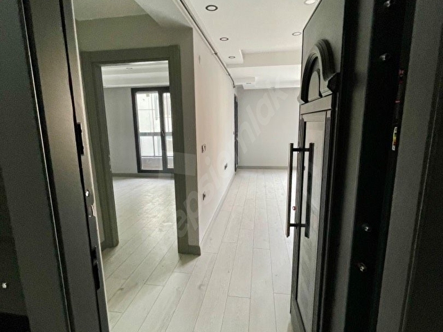 SAHİBİNDEN | DORA RESIDENCEDA SIFIR 1+1 | ATATÜRK CAD. CEPHELİ | CAM BALKONLU | OTOPARKLI - Görsel 2