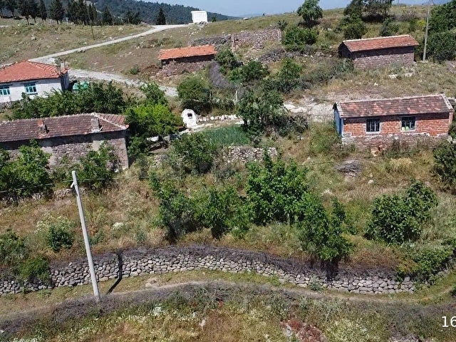 TANBERK DEN DOĞANIN KALBİNDE TAŞ EV VE DEPO 1008 M2 ARSA İÇİNDE - Görsel 21
