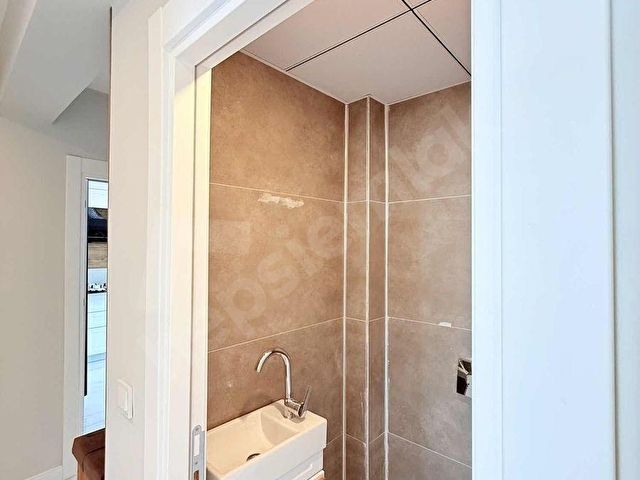 ÖZGÜNDEN ÇAMLICA MAHALLESİ MÜKEMMEL KONUMDA 3+1 DAİRE - Görsel 24