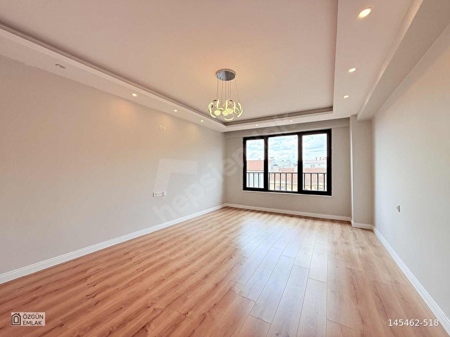 ÖZGÜNDEN ÇAMLICA MAHALLESİ MÜKEMMEL KONUMDA 3+1 DAİRE - Görsel 13