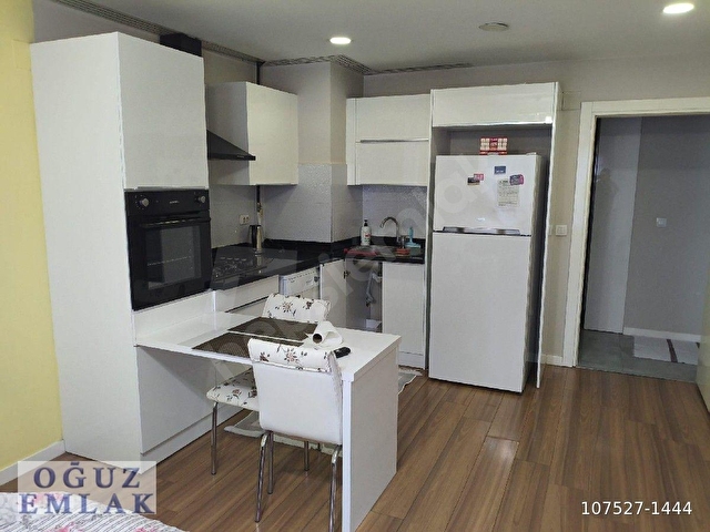 BEYAZEVLERDE DOĞALGAZLI EŞYALI KİRALIK DAİRE