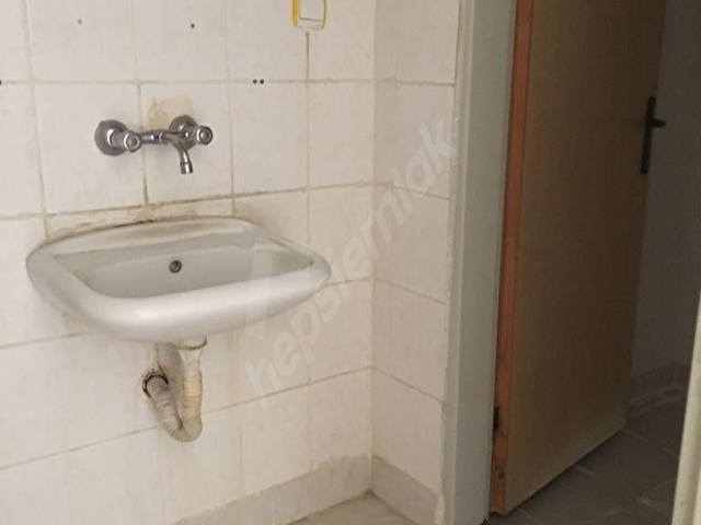 BEŞYÜZEVLERDE OZANDAN SATILIK ARA KAT KOMBİLİ DAİRE - Görsel 5
