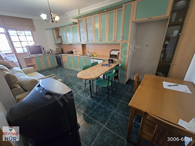 BÜYÜK FIRSAT !!! REMAX HÜRDEN ŞEHRİN MERKEZİNDE EŞYALI DAİRE. - Görsel 16