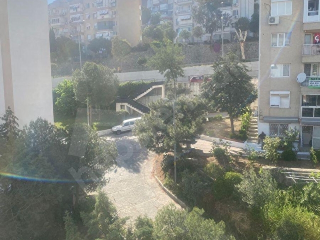 ÇİĞLİ DE KİRALIK SAKİN KONUM GENİŞ FERAH DAİRE - Görsel 12