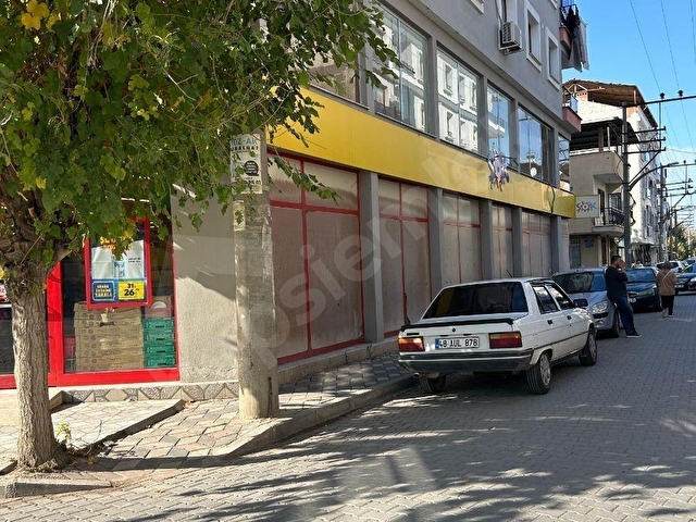 Manisa turgutlu turgut mahallesinde arsa