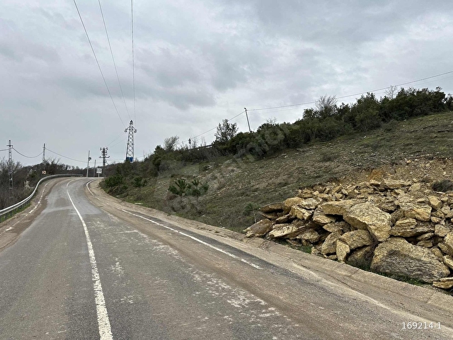Şile Sortulluda Ana Yola Cepheli 2133 m2 Doğa Manzaralı Arsa - Görsel 8
