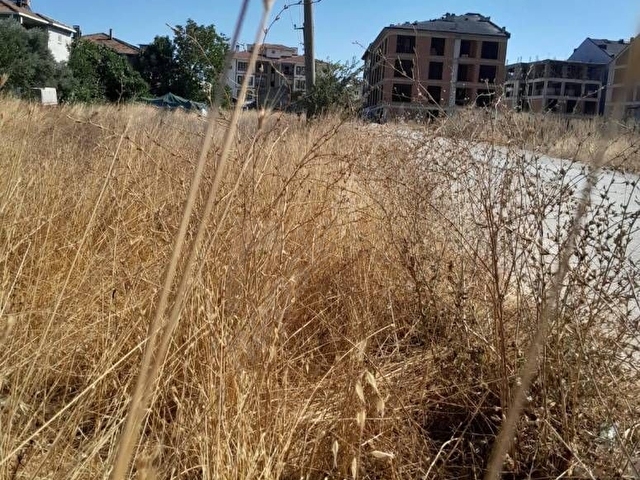 BALIKESİR GÖNEN TOKİ EVLERİ KARŞISI KARŞIYAKA 163M2 SATILIK ARSA