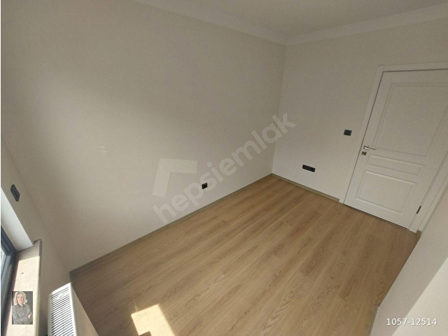 İlkeden İdealtepe Cadde Üzeri Ön Cephe Lüks Yapıda Balkonlu 3+1 - Görsel 27
