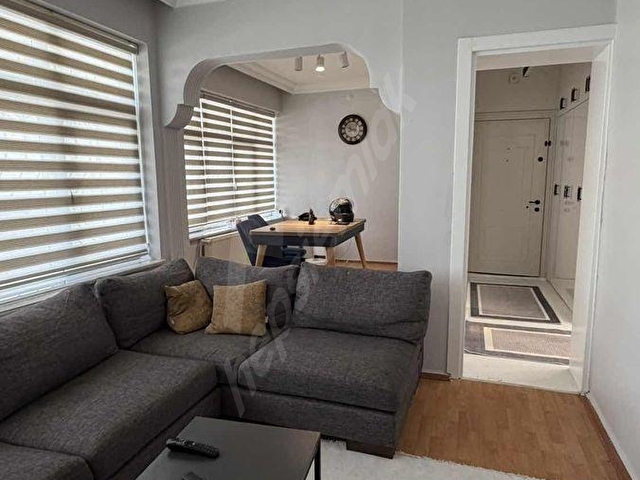 GÜROL AKKAYADAN MERAM TREN GARI KARŞISINDA CADDE CEPHE DAİRE - Görsel 19