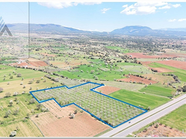 TAVAS KARACASU KARAYOLU ÜSTÜ EV VE  24.088m2 TARLA İŞLETMESİ - Görsel 8