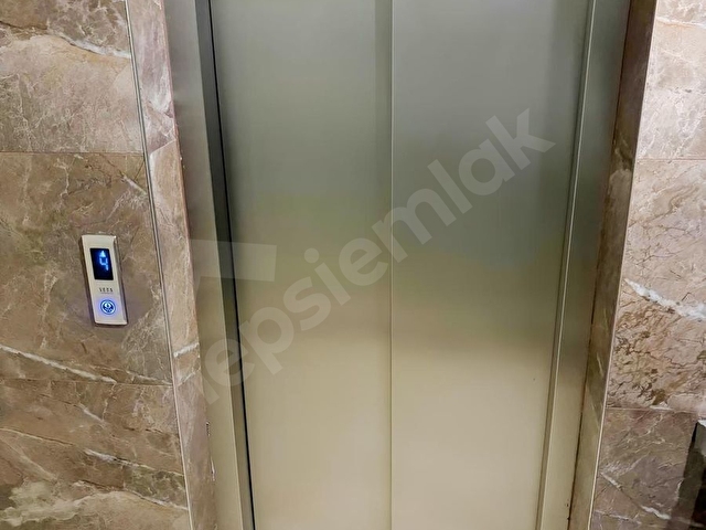 Serik Merkezde Havuzlu Sitede Doğalgazlı 3+1 Satılık Daire - Görsel 4