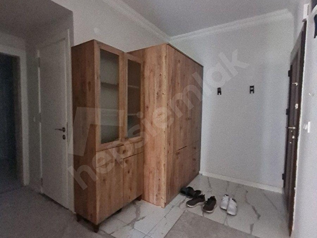 Konyaaltı Cad Endüstri Meslek lisesi Arkası 2 Katta 80m2,Ayrı Mutfaklı Esyali 1+1 Bakımlı Daire - Görsel 26
