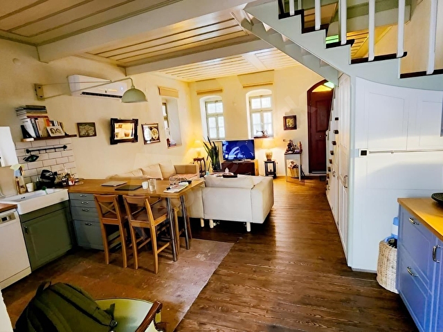 AYVALIK HAYRETTİNPAŞADA, RESTORE EDİLMİŞ 2+1 BAHÇELİ RUM EVİ - Görsel 16