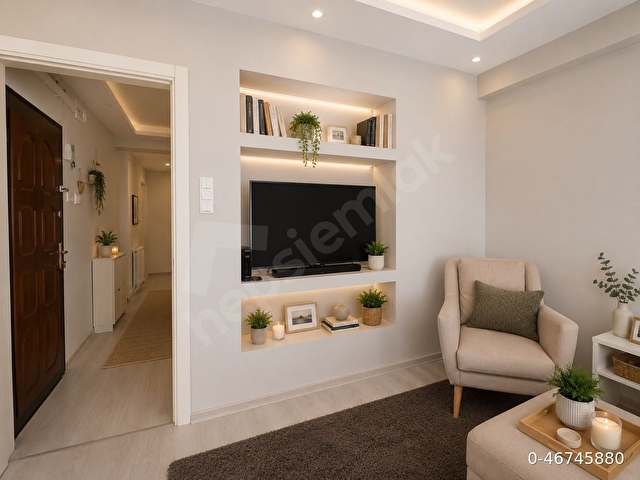 Karşıyaka Tunada Sahile 50m | Masrafsız Yenilenmiş 2+1 | Taşınmaya Hazır Fırsat Daire!