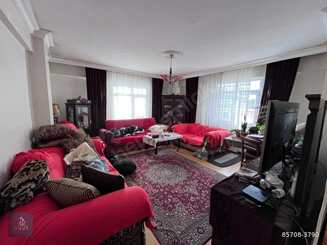Güngören Kale Center Yakını Satılık 100m2 2+1 Daire 5.Ara Kat