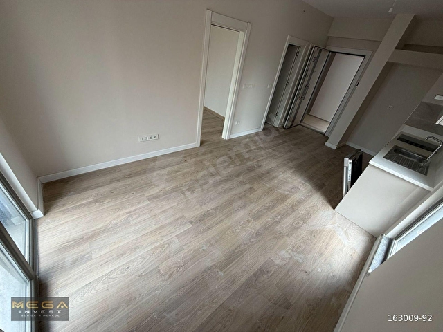 MEGA İNVESTden SURCADDEde KİRALIK 1+1 61 m2 DAİRE - Görsel 4