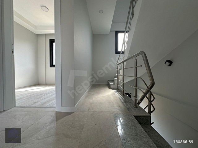 Seferihisar Doğanbeyde Satılık 3+1 Villa Denize 300 Metre Merkezi Çok İyi Lokasyonda - Görsel 15