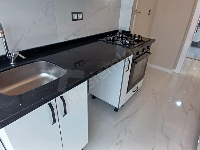 DİKMEN VADİ KENARINDA KOMBİLİ 3.KAT 3+1 120 M2 YAPILI LÜKS BOŞ - Görsel 3