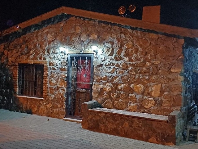 Doğal taş yapımı erciyes manzaralı bağ evi - Görsel 2