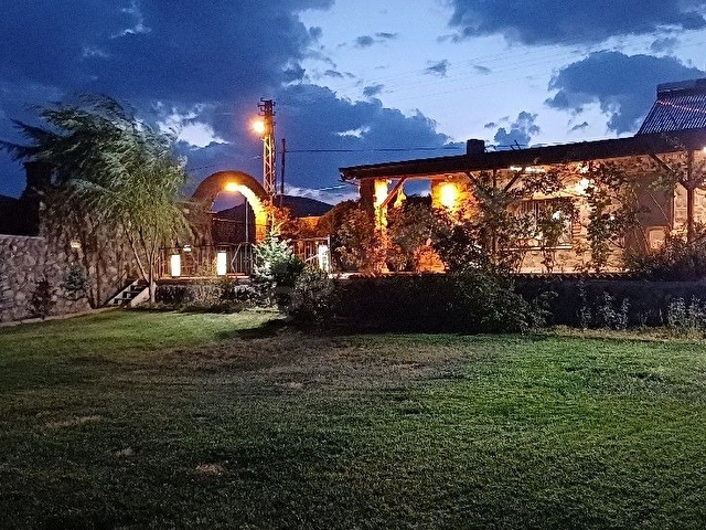Doğal taş yapımı erciyes manzaralı bağ evi - Görsel 11