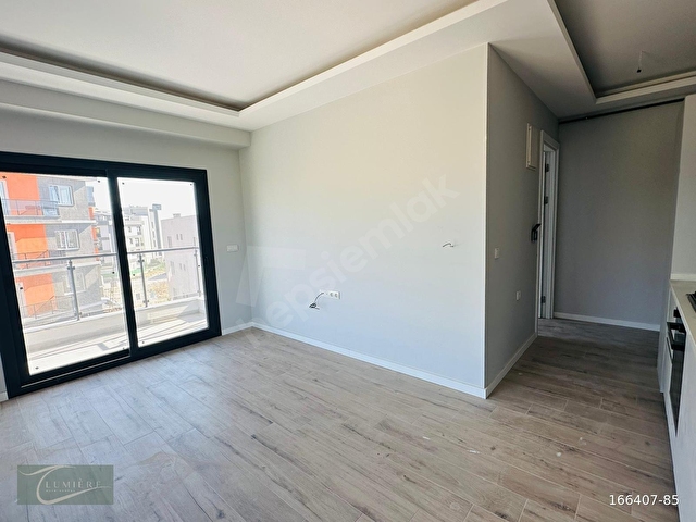 Seyrekte Krediye Uygun, Kiracısız Çift cepheli1+1 Satılık Daire - Görsel 11
