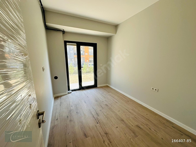 Seyrekte Krediye Uygun, Kiracısız Çift cepheli1+1 Satılık Daire - Görsel 12