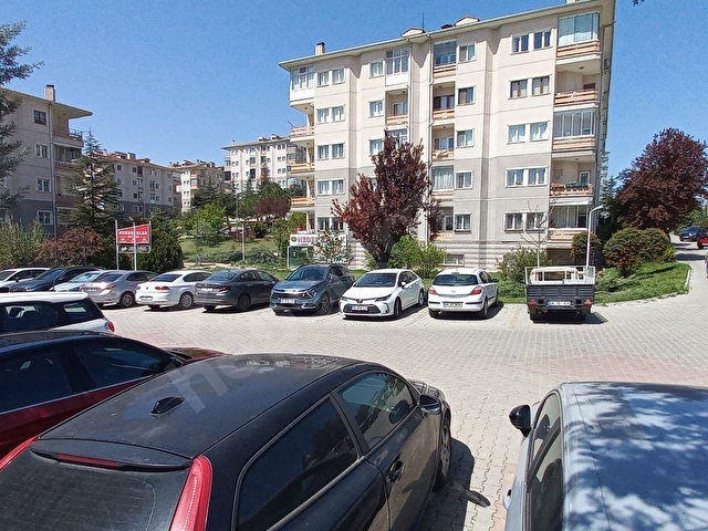 Batıkent Metroda,Fix Gross Avm Karşısı,Hukukçular Sitsnde 3+1,Kat 4 - Görsel 5