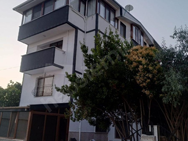 Yalova Armutluda Deniz Manzaralı Satılık Fourleks Villa - Görsel 2