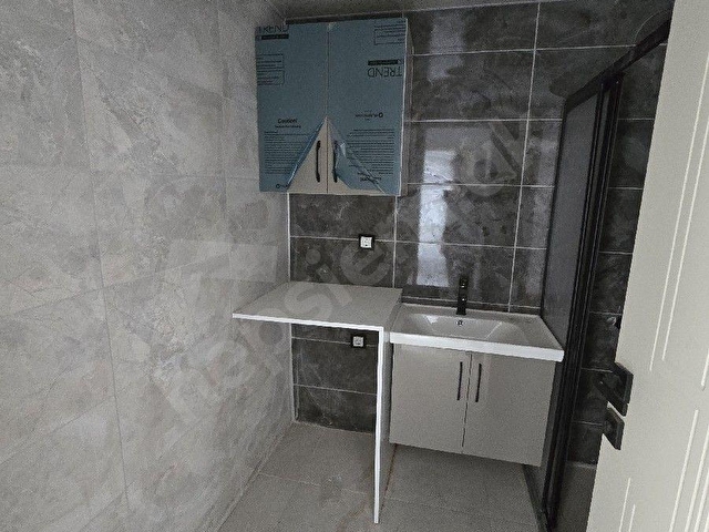BAĞCILAR, ZANA DÜĞÜN SALONU CIVARI, URFA YOLU ÜZERİNDE 2+1 ORTA KAT KİRALIK SIFIR DAİRE - Görsel 14